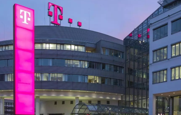 Deutsche Telekom gana un 212,4% en el semestre gracias a la venta de GD Towers