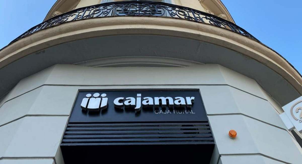 Cajamar vende a Balbec Capital 136 millones en créditos sanos con incidencias